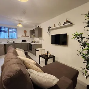 Apartment Flat 5 - 10 Min To Centre By Promise, Cardiff