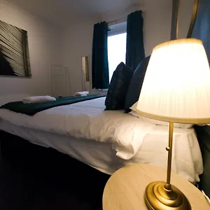 Apartment King Bed By Promise, Cardiff