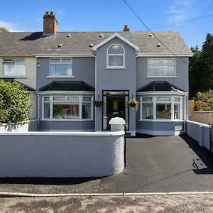 Chestnut House, Beautiful, Spacious & Comfortable Belfast
